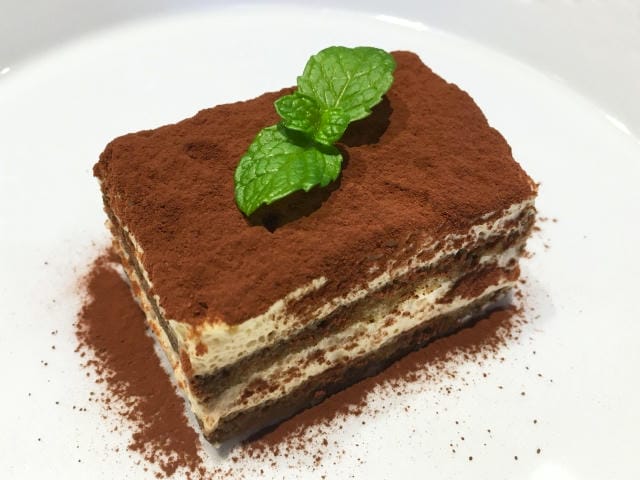 ホワイトデーにティラミスを贈る意味とは？お菓子言葉とメッセージ